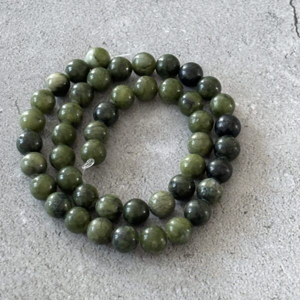 "Perles 8 mm en serpentine véritable, pierre de sérénité et d’équilibre
