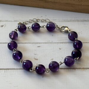 Accessoire spirituel : bracelet en améthyste naturelle et métal argenté