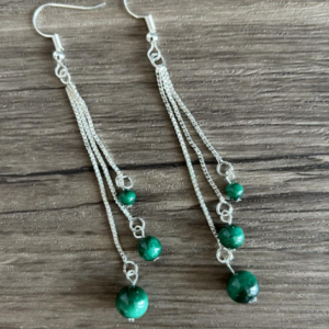 Boucles d'oreilles triples perles 4, 6 et 8 mm malachite