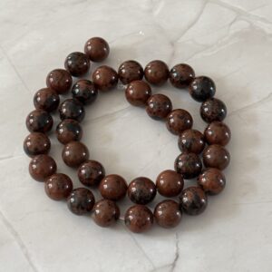 Perles 10 mm obsidienne acajou protection et force