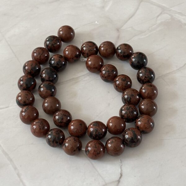 Perles 10 mm obsidienne acajou protection et force