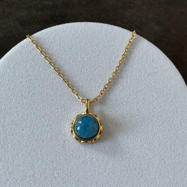 Collier en Argent 925 plaqué Or avec Apatite naturelle – bijou énergétique bleu