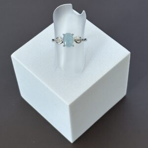 Bague ajustable en laiton argenté et aigue-marine