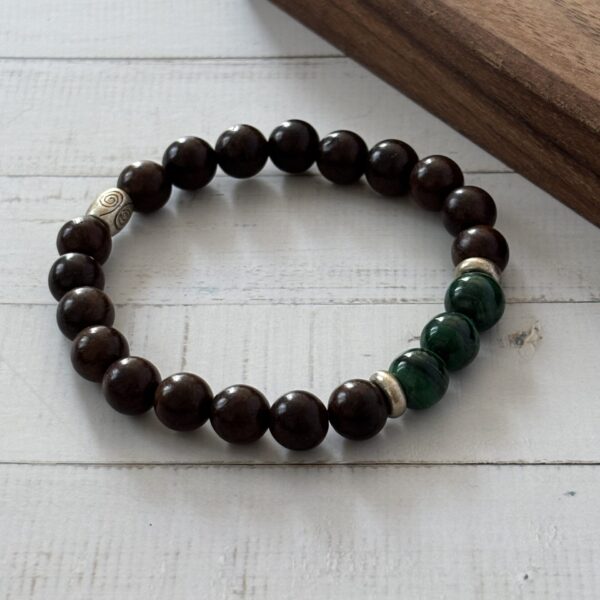 Bracelet malachite et bois d’ébène – bijou naturel protecteur et élégant
