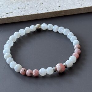 Bracelet scorpion pierre de lune intuition et féminité