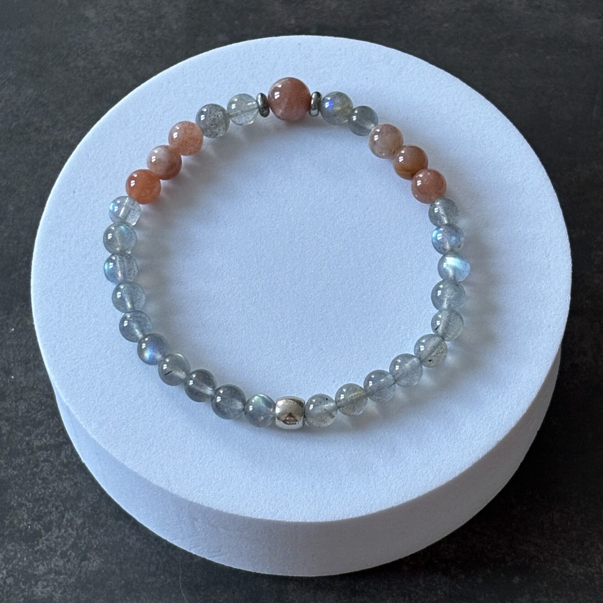 Bijou astrologique signe poisson pierres naturelles