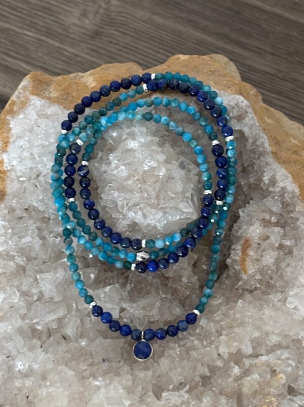 apatite et lapis lazuli collier perles 4 mm