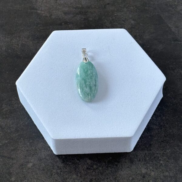 Pendentif pierre amazonite – sérénité et communication positive
