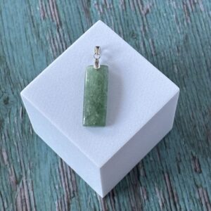 Pendentif pierre aventurine verte – bien-être et harmonie