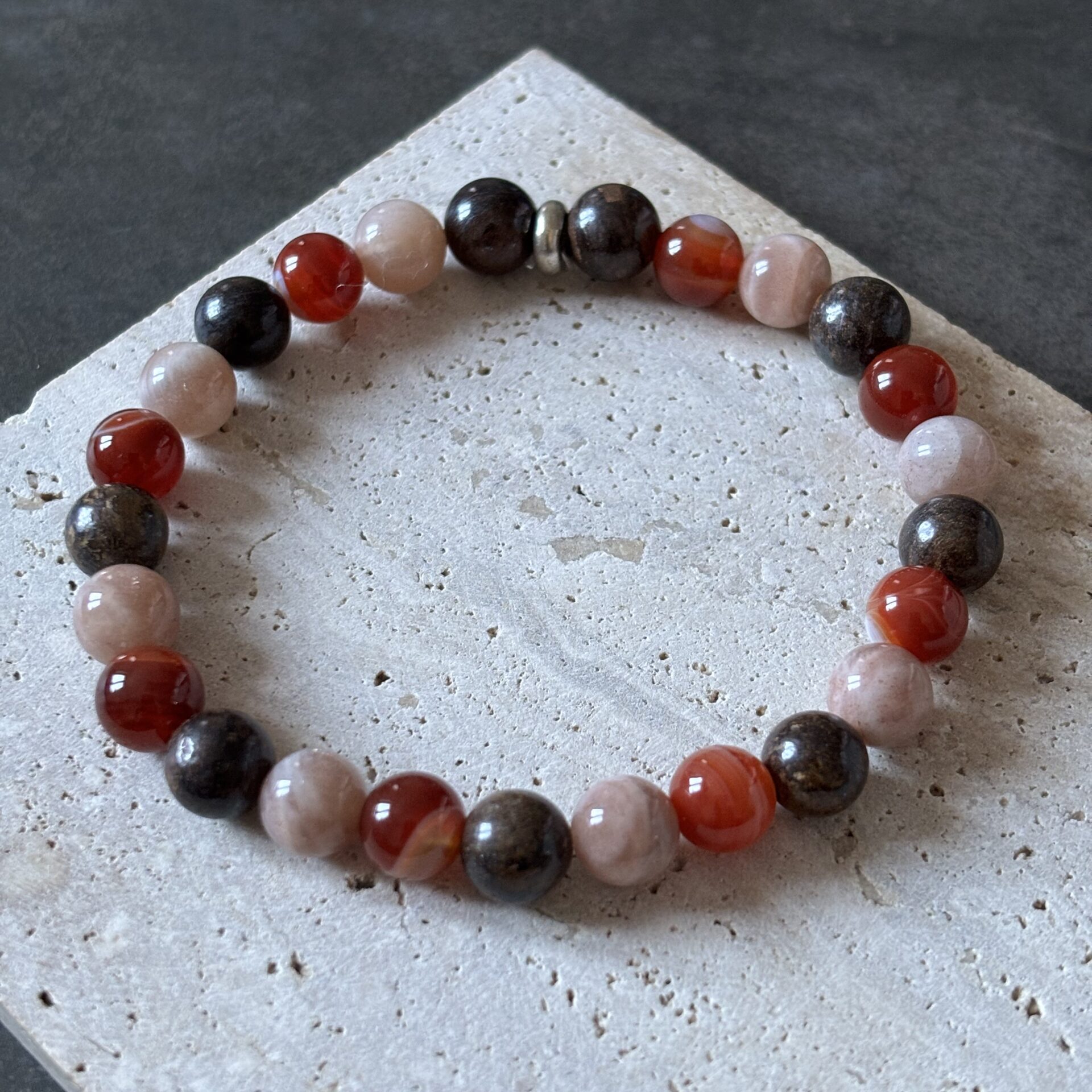 Bracelet pierres naturelles Chakra Sacré Bronzite Cornaline Pierre de Soleil énergie