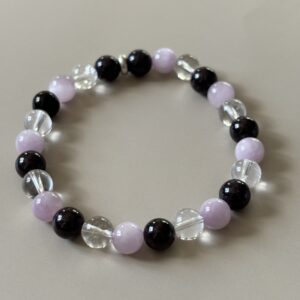 Bracelet astrologique Scorpion en grenat, kunzite et cristal de roche, bijou en pierres naturelles d’intensité et d’harmonie